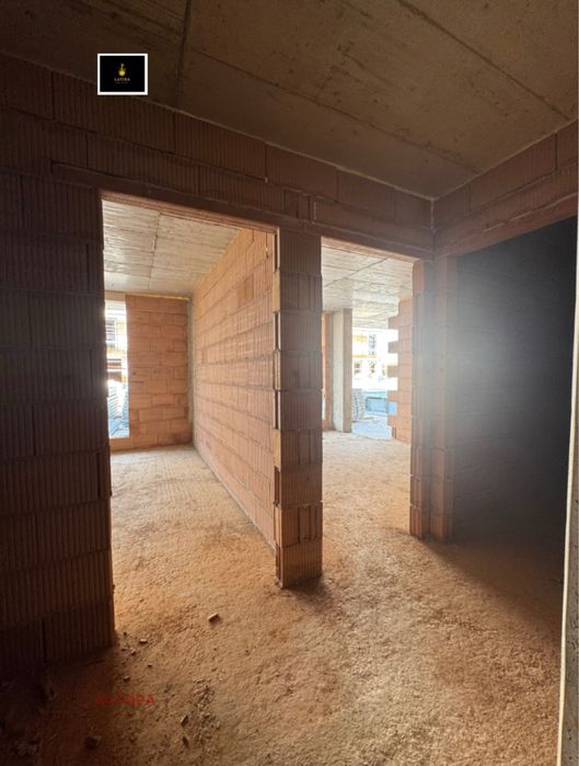 4-стаен! Малинова долина!