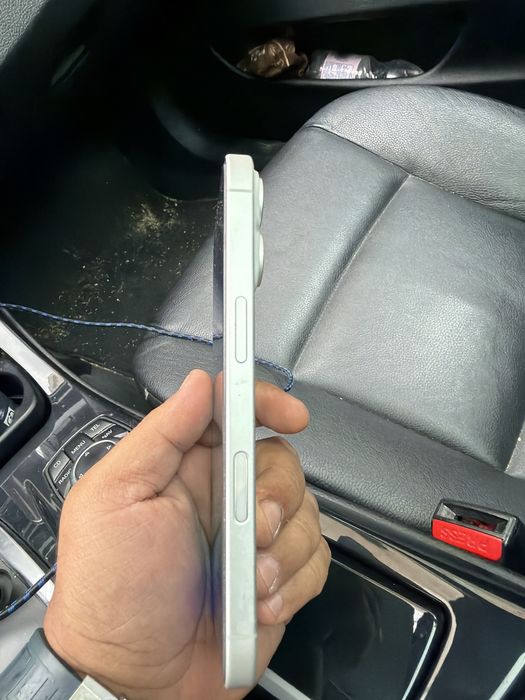 Iphone 16 pentru piese