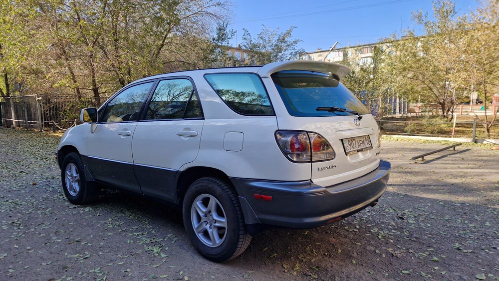 Продам живой LEXUS RX 300