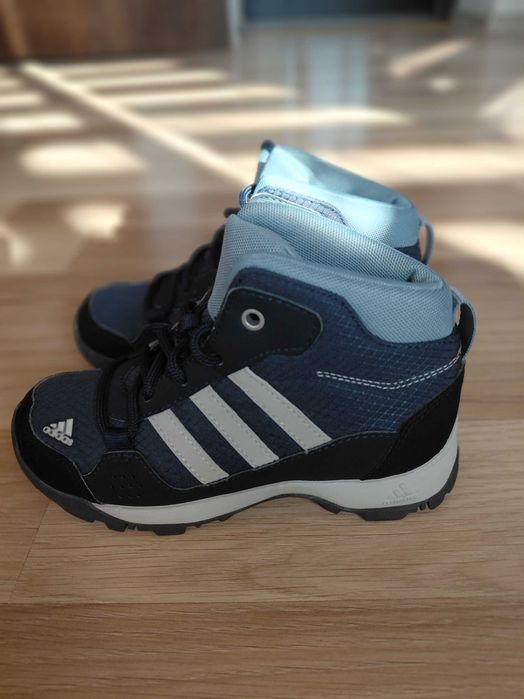Детски зимни обувки за момче Adidas, 29 номер