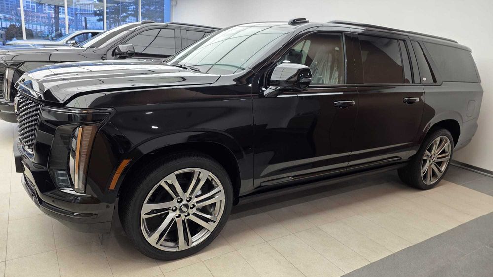 Cadillac Escalade LONG