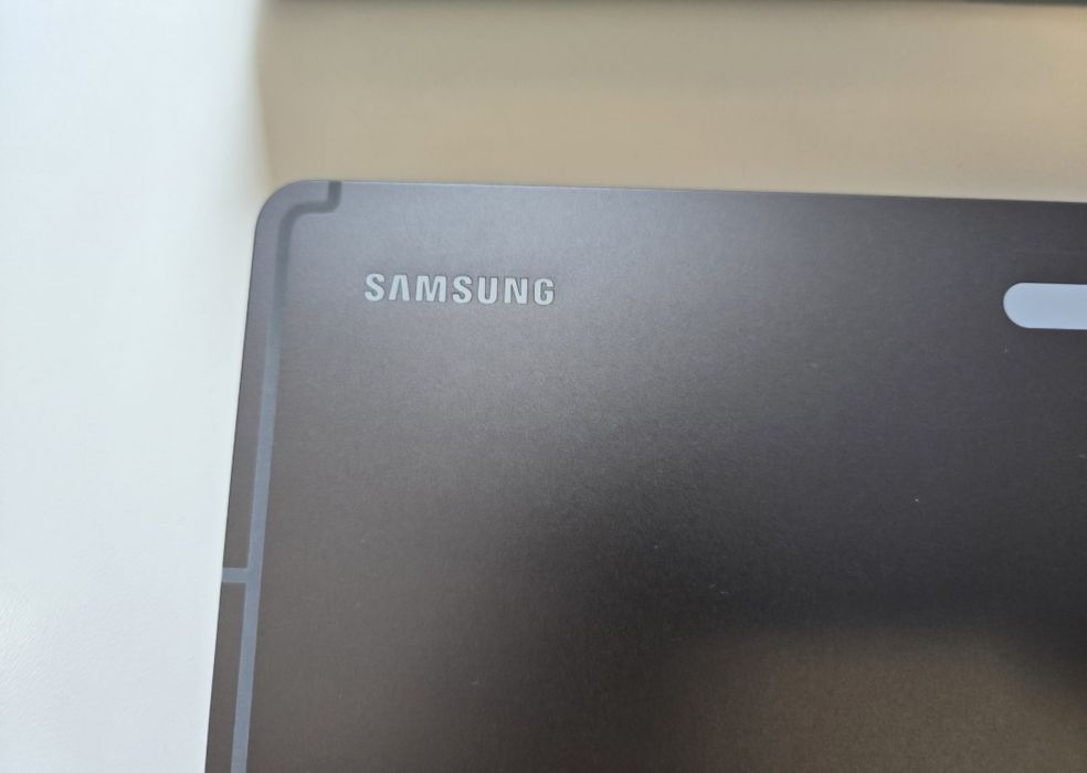 Samsung Galaxy tab S10 Ultra, 12gb ram, 256gb storage, 14.6", НОВ