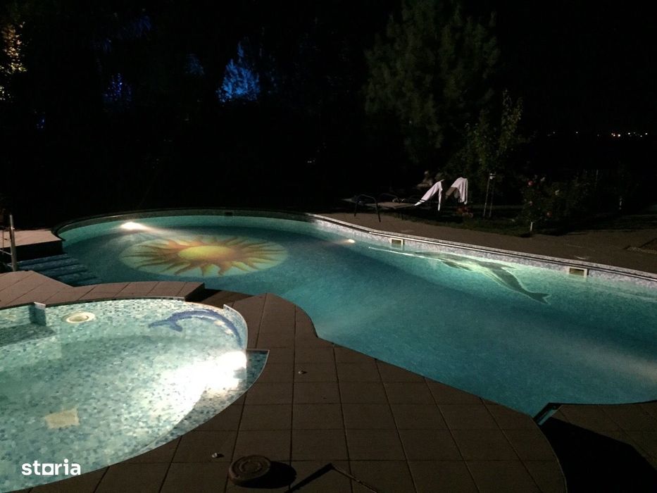 Vilă superbă, 13-17 cam, ponton privat și v. panoramică la Lacul Morii