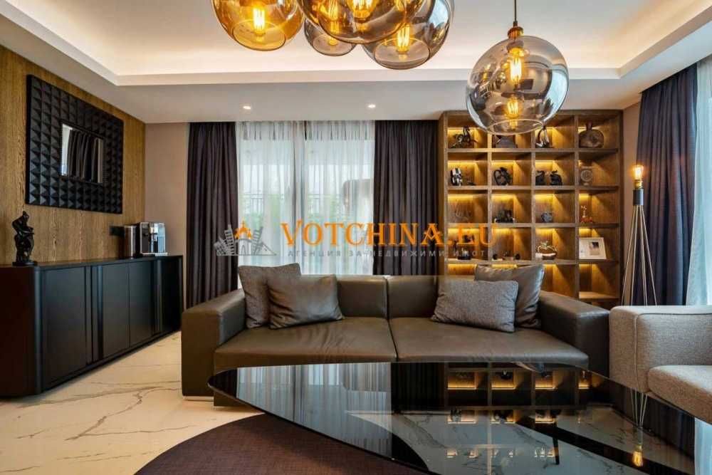 Продава се Тристаен апартамент в Варна, Бриз - 152 кв.м за 2303 €/кв.м - Снимка #3