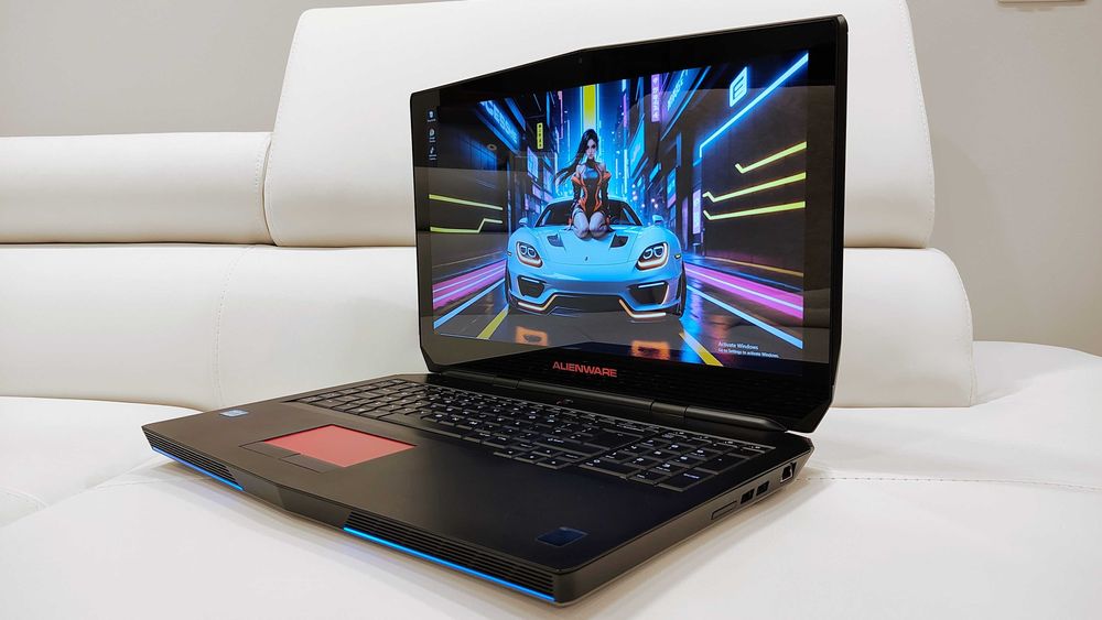 laptop gaming ALIENWARE ,intel core i7 ,display mare de 17,3 inch led