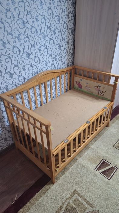 Срочно продам детскую кроватку