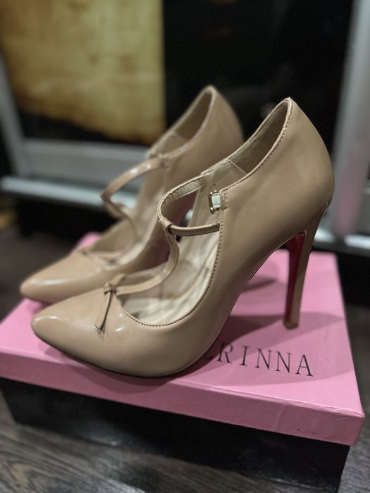 Продам туфли женские