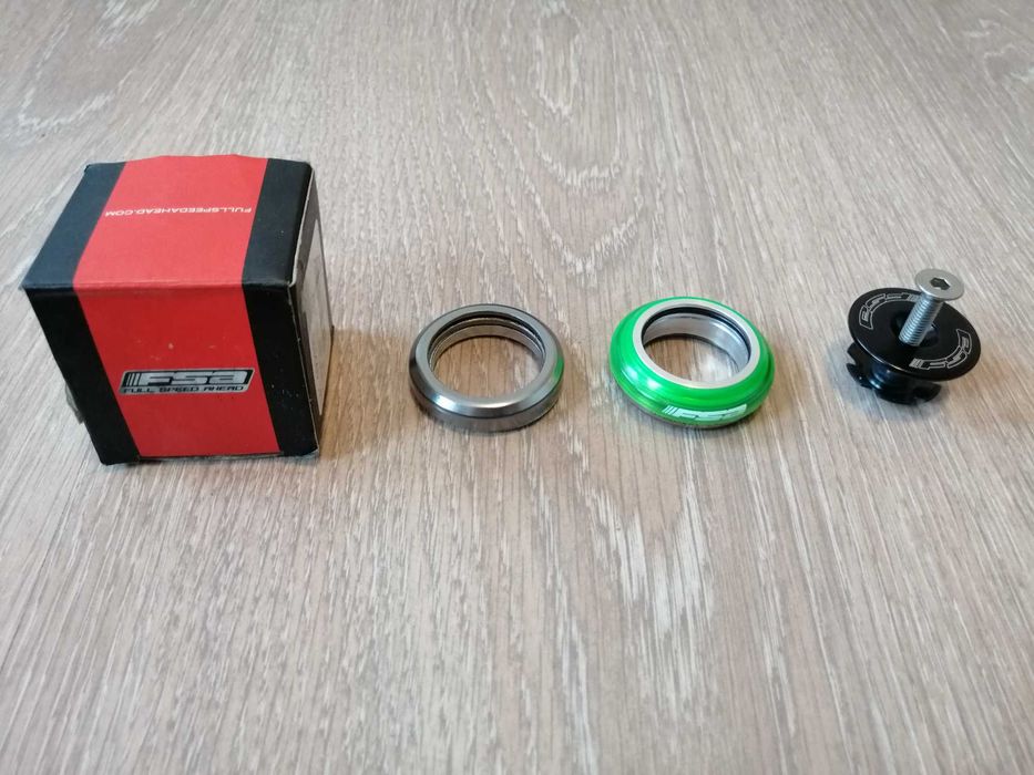 Cuvete furca 1 1/8" integrate FSA Impact Campy/Gyro cu floare si capac