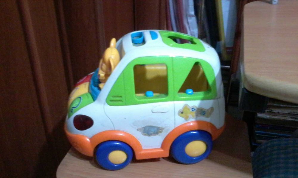 Детские игрушки  на батарейках.