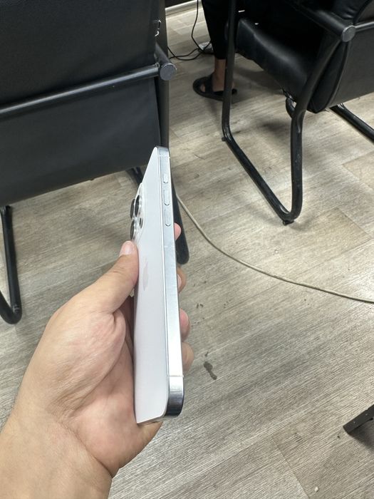 Iphone 16pro max srochni sotiladi