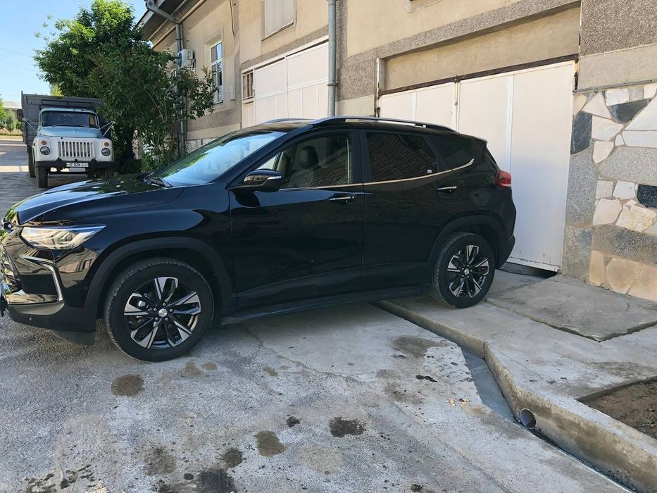 Chevrolet Tracker 2023 — 2