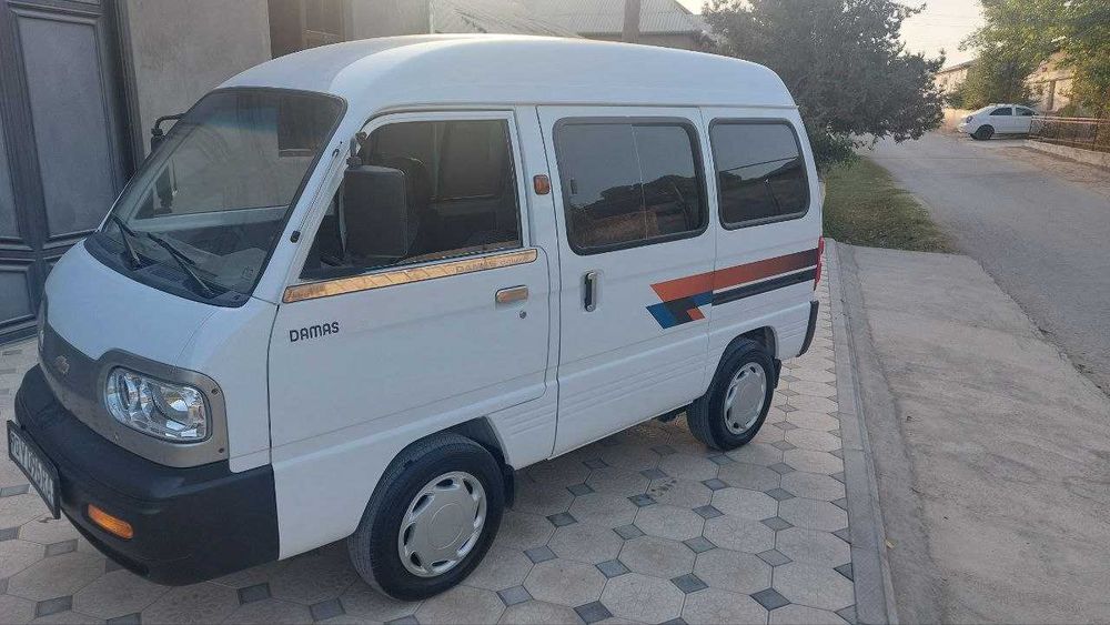 Damas Deluxe Oq rangli Sotiladi