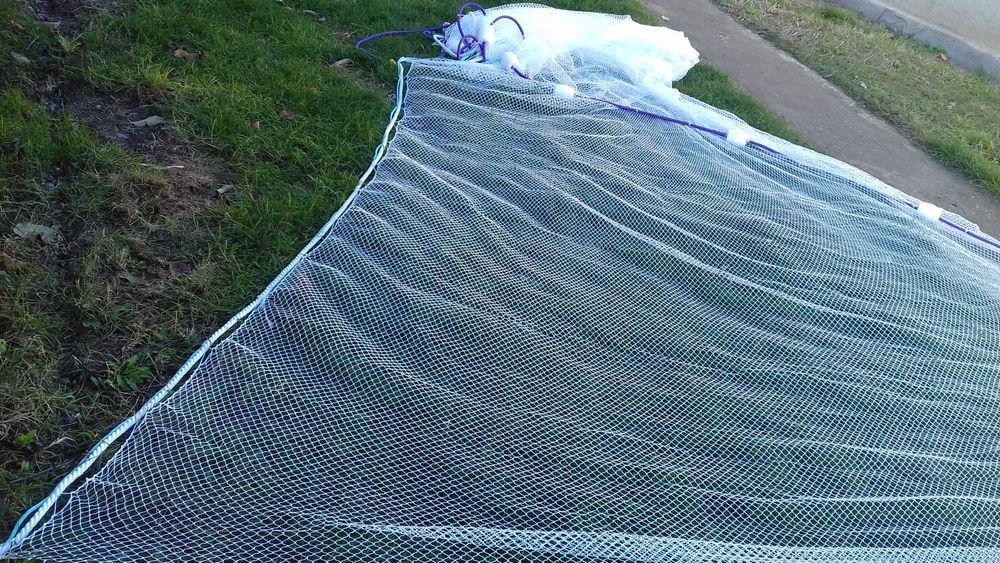 Plasa pescuit  năvod. voloc