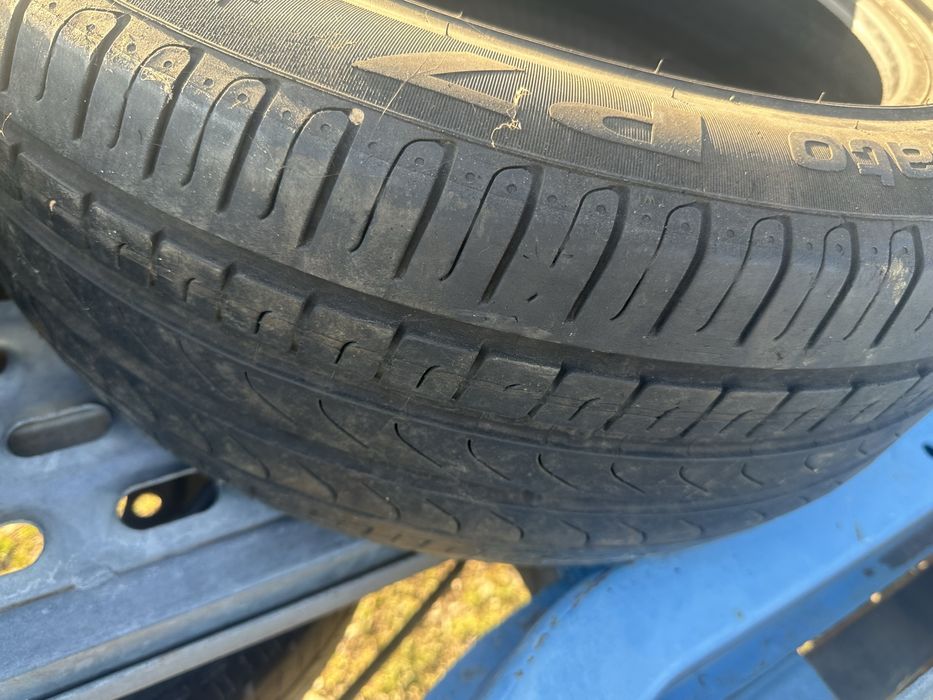 R17 225/50 Pirelli runflat 2 бр. летни