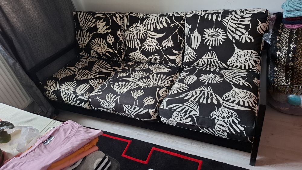 Vând canapea si fotoliu cumparate de la ikea