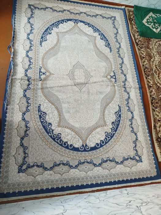 Ковер продам б/у