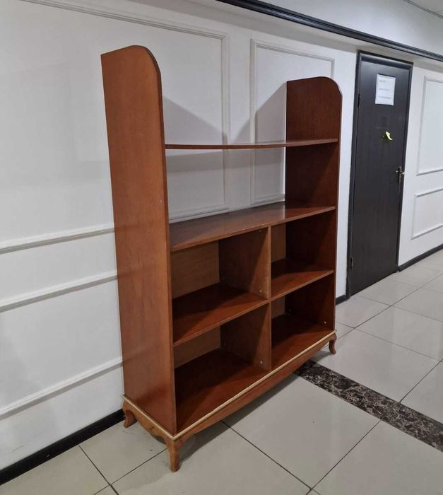 Продам разные столы, парты, шкафы
