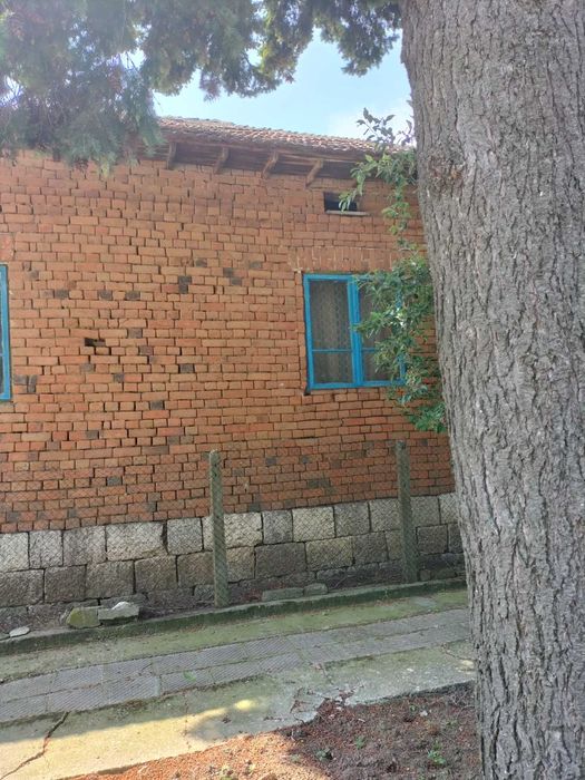 Продава се Къща в с. Варненци, Област Силистра - 80 кв.м за 96 €/кв.м - Снимка #2