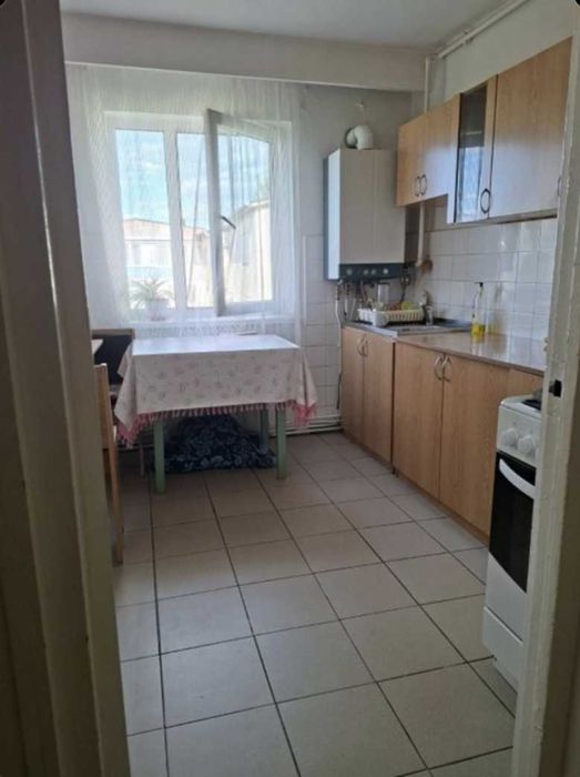 Apartament 3 camere semidecomandat DEVA - GOJDU