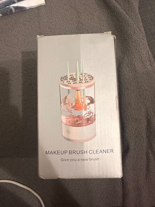 Електрическа машина за почистване на четки