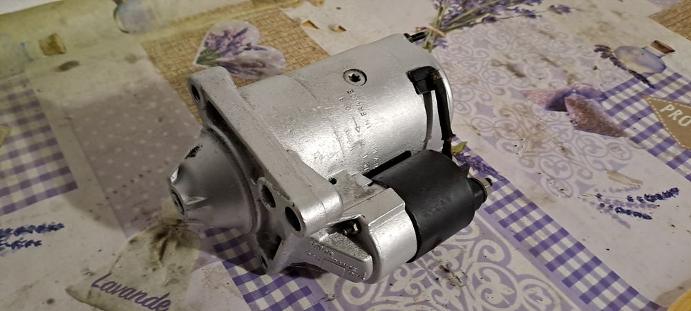 Vand piese Renault 21 1,7 benzina, an fabricatie 1986