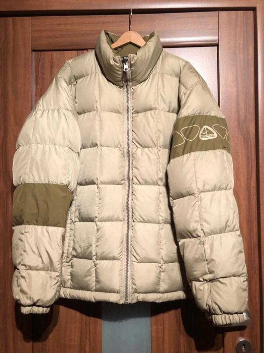 Geaca Nike doua fete cu puf