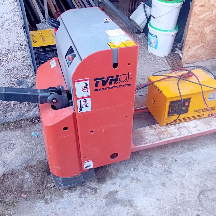 Електрическа палетна количка