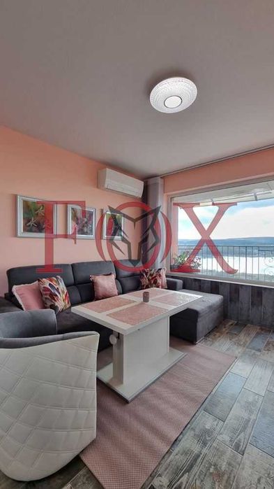 Дава се под наем Двустаен апартамент в Варна, Погреби - 60 кв.м за 408 € - Снимка #1