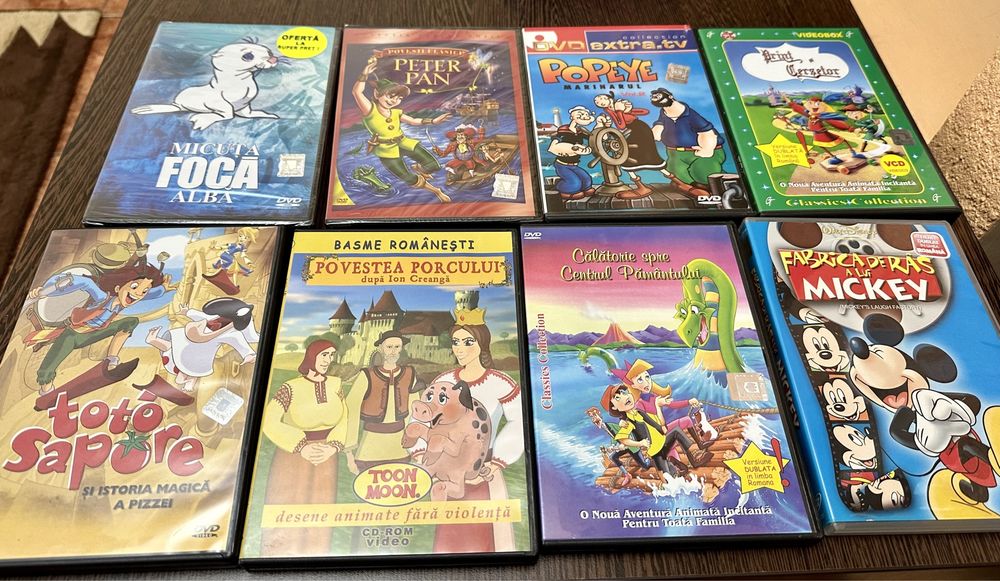 Vând DVD copii Disney Magic English