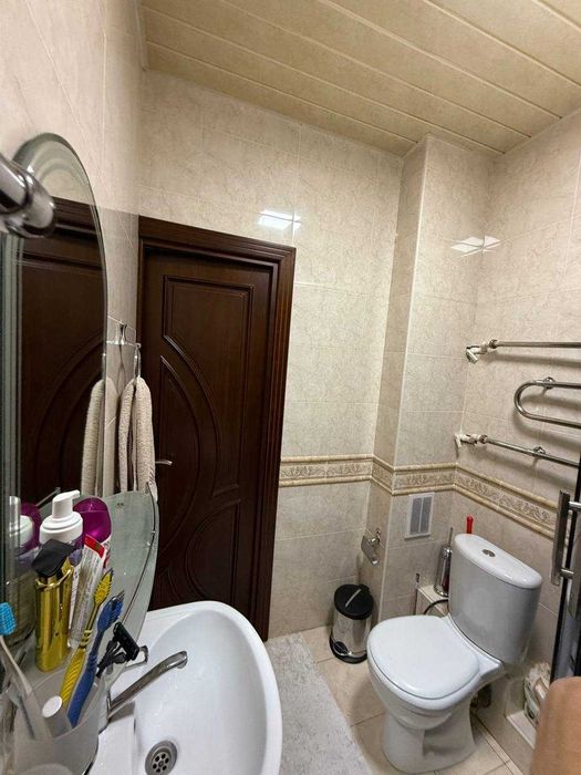 Сергели7. 9 каватли 4каватида 3 хонали хонадон сотаман.Балкон 2*6.