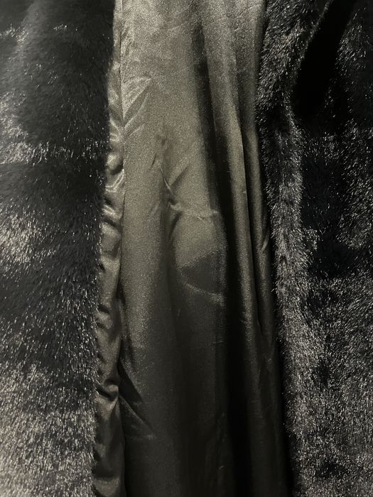 Продам новую шубу