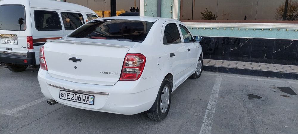 Kobalt avtomashinasi sotiladi