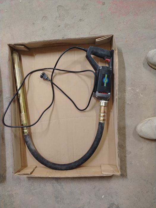 Продаётся новый вибратор глубинный