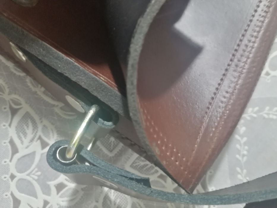 Gentuță bărbați din piele