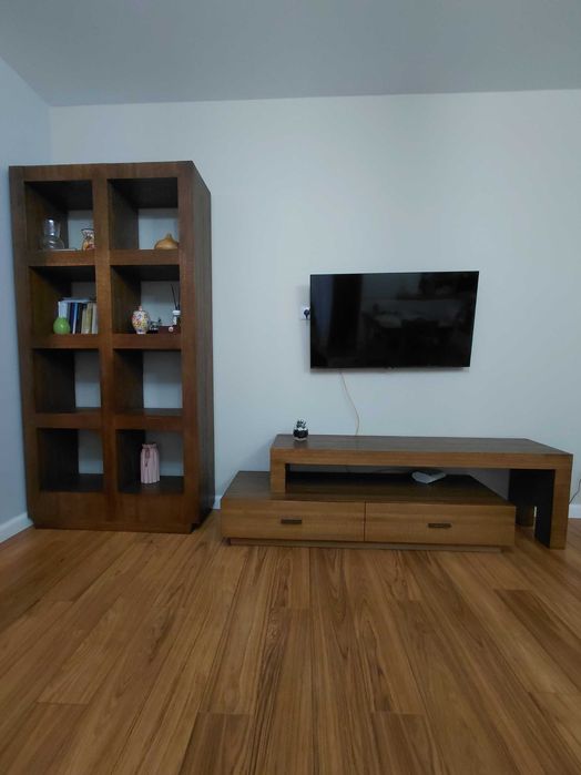 Comoda TV formata din 2 corpuri