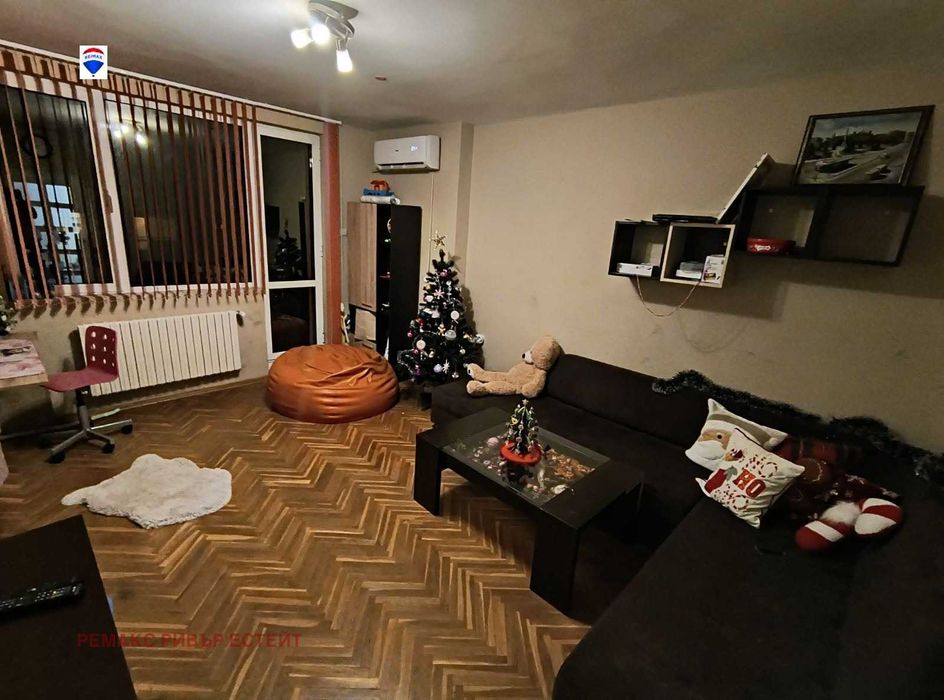 Тристаен апартамент за продажба кв. Хъшове, гр. Русе