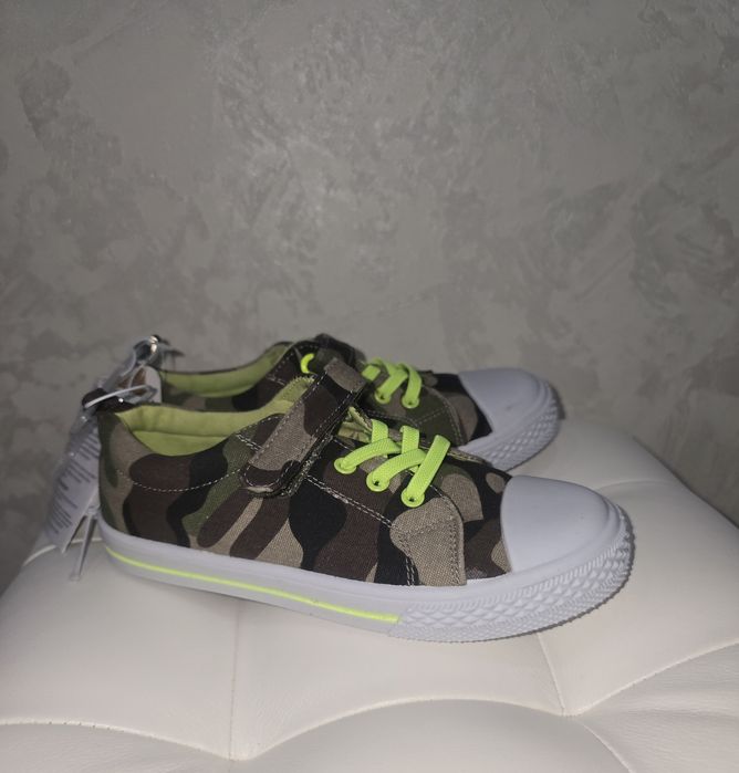 Кроссовки,кеды 32р