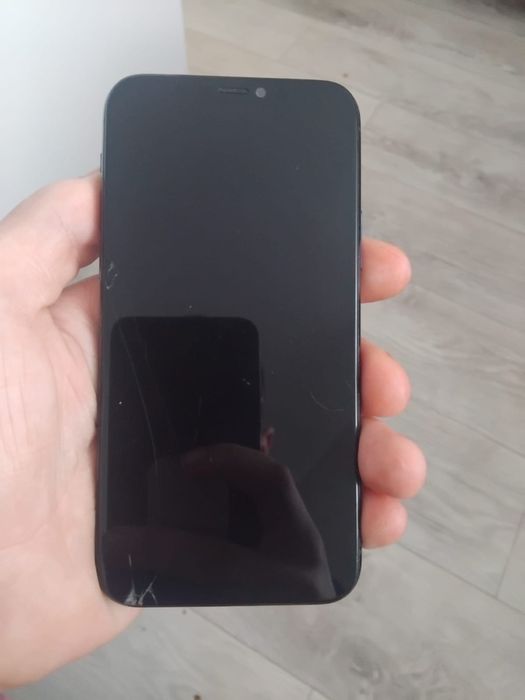 Продам Iphone 11 про