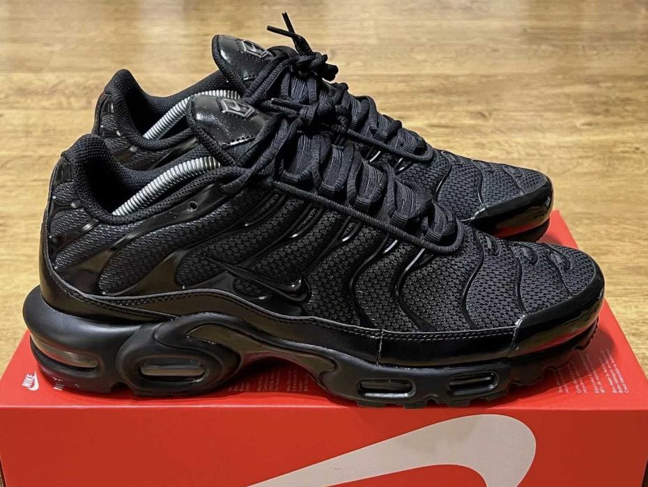 *NOU* Nike Tn Air Max negri - verificare colet