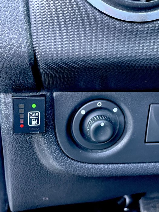 Vind Dacia Logan Laureate 1.2 GPL