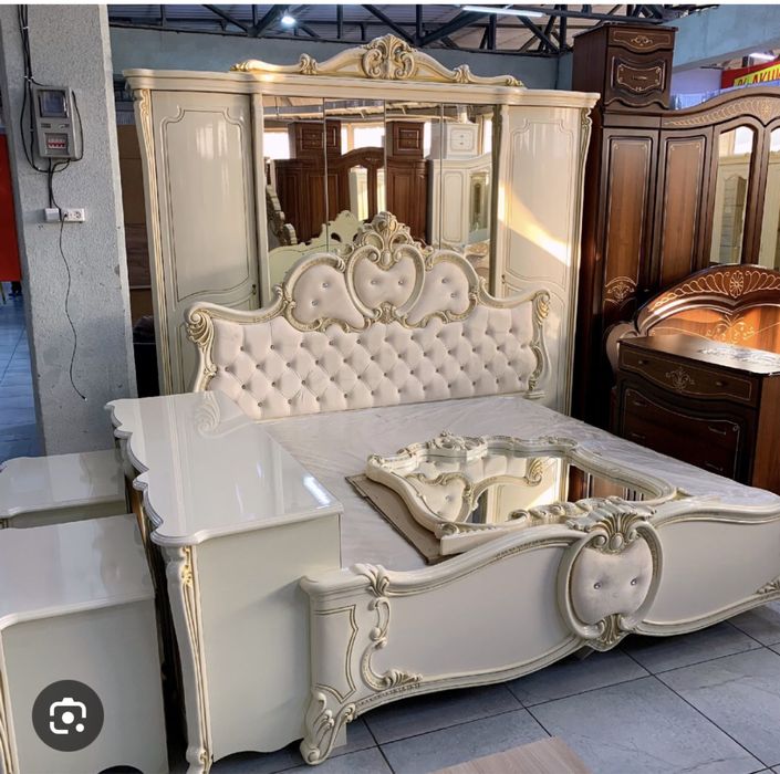 Спальный гарнитур лорена