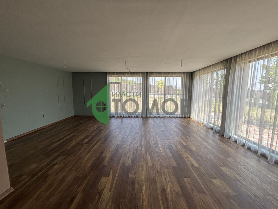 Бутикова двуетажна къща в близост до Стара Загора