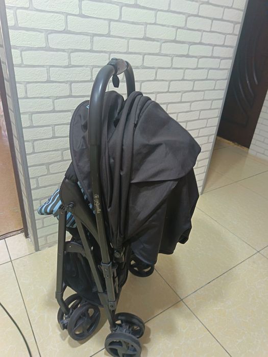 Коляска viki  4 кг в отличном состоянии