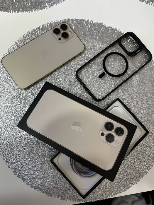 Iphone 13 PRO MAX GOLD 128 GB 1750 lei