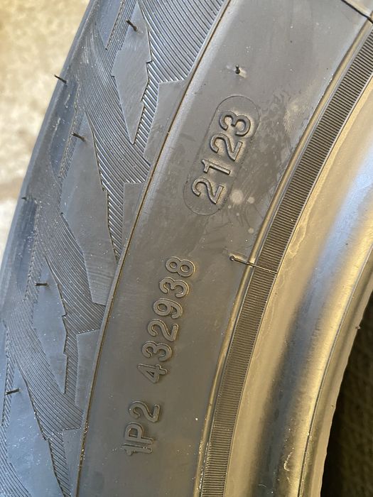 vand anvelope de iarna 175/65/15 Nokian