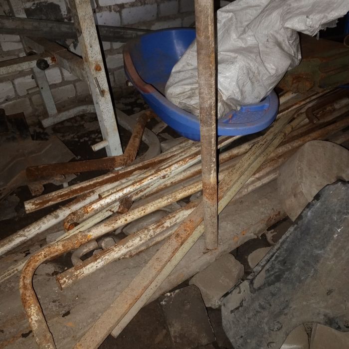 Продам чугунные батареи и трубы