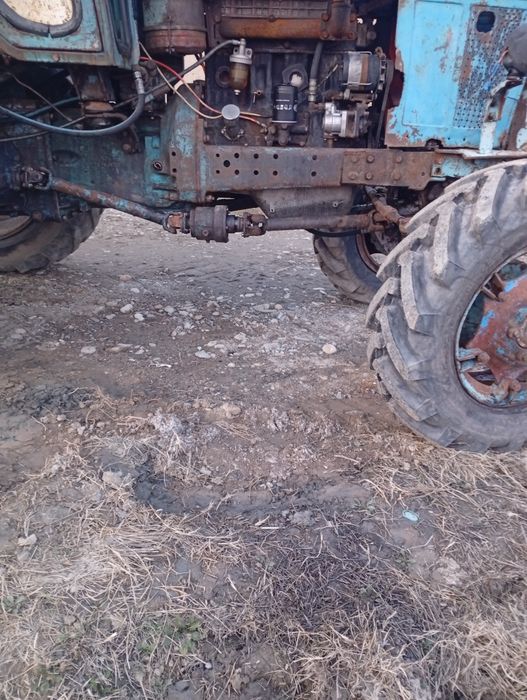 MTZ 82.1 sotiladi