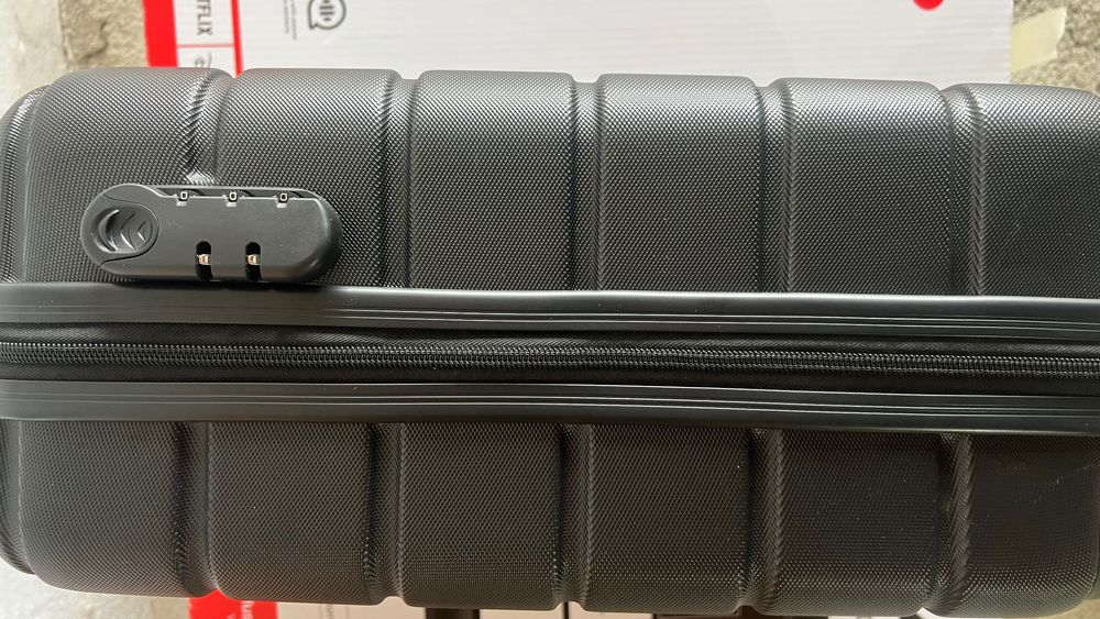 куфар Border Line и It