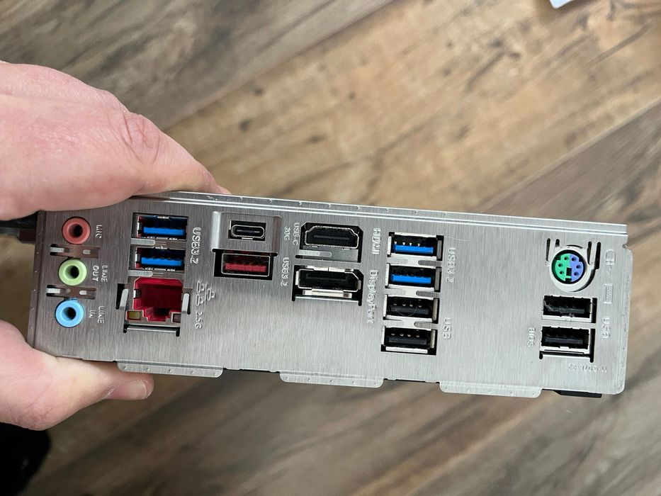 Placa de baza GIGABYTE Z790 UD