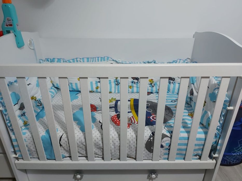 Patut PUFINAS cu sertar, transformabil in birou KALINA